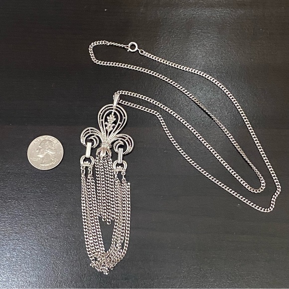 70s SARAH COVENTRY Grecian Silver-tone Fleur De Lis Tassel Draped Chain Necklace - Picture 5 of 14